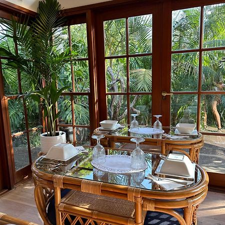 Palm Beach Bed & Breakfast Екстериор снимка