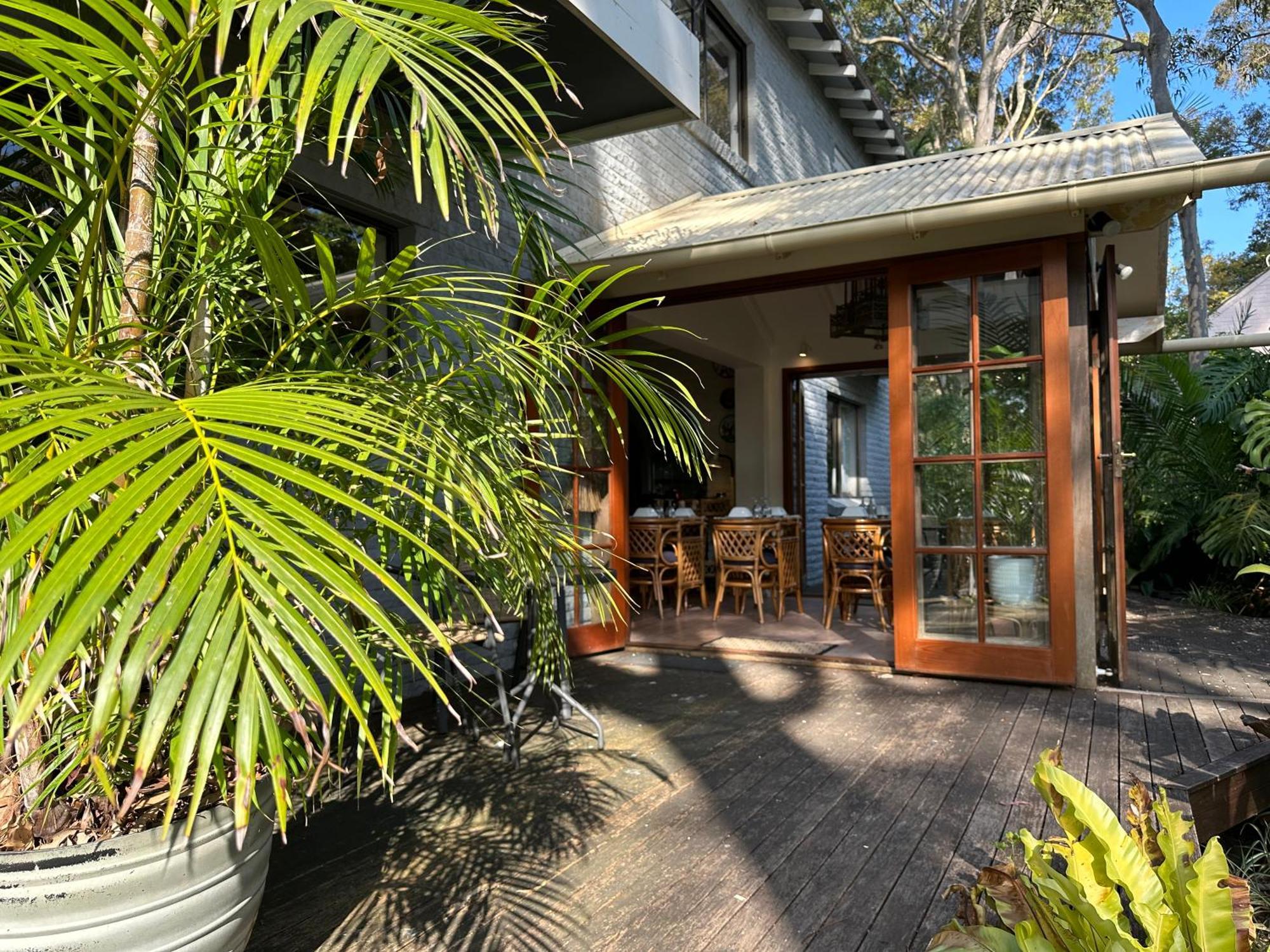 Palm Beach Bed & Breakfast Екстериор снимка